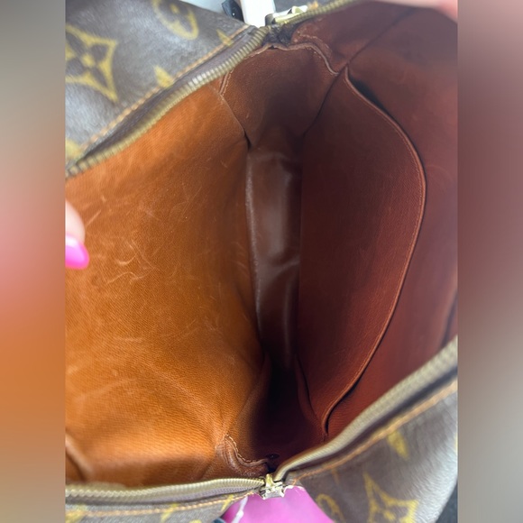 Vintage Louis Vuitton Crossbody - Picture 13 of 17